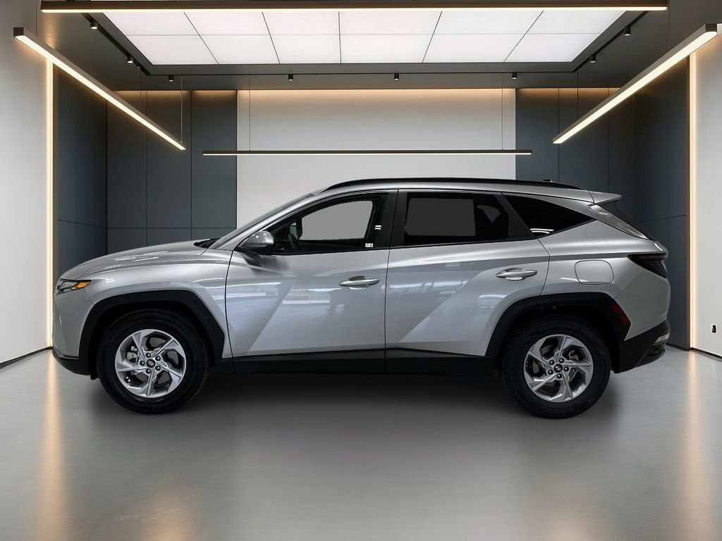 Certified 2023 Hyundai Tucson SEL FWD image 2