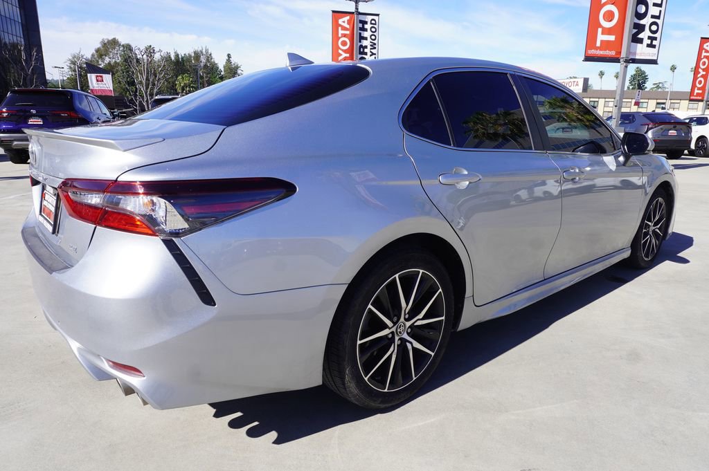 Certified 2023 Toyota Camry SE w/ Convenience Package image 7