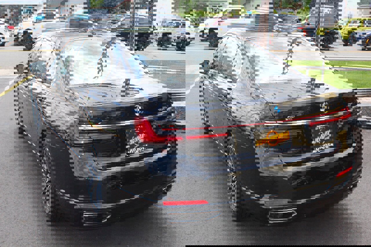 Used 2020 BMW 750i xDrive image 35