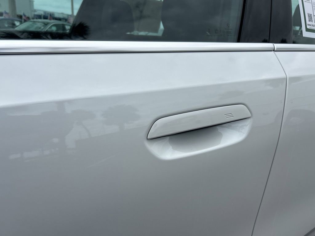 Used 2025 BMW 530i image 21