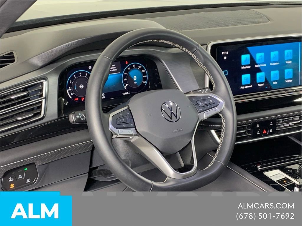 Used 2025 Volkswagen Atlas Cross Sport SE FWD image 9
