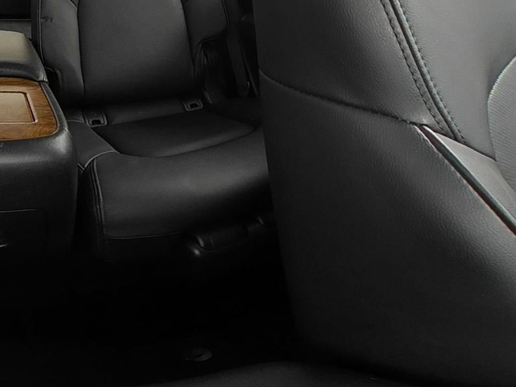 Used 2024 Nissan Armada SL w/ Captain's Chairs Package image 25