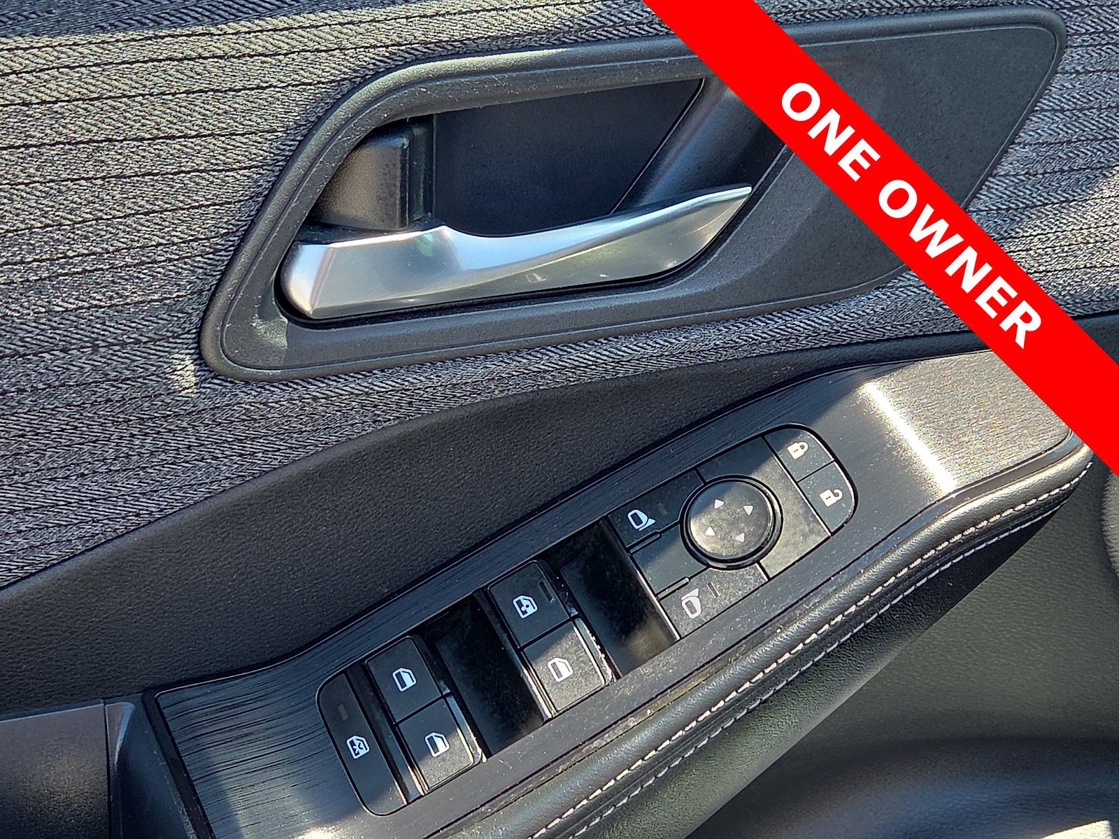 Used 2023 Nissan Rogue SV FWD image 13