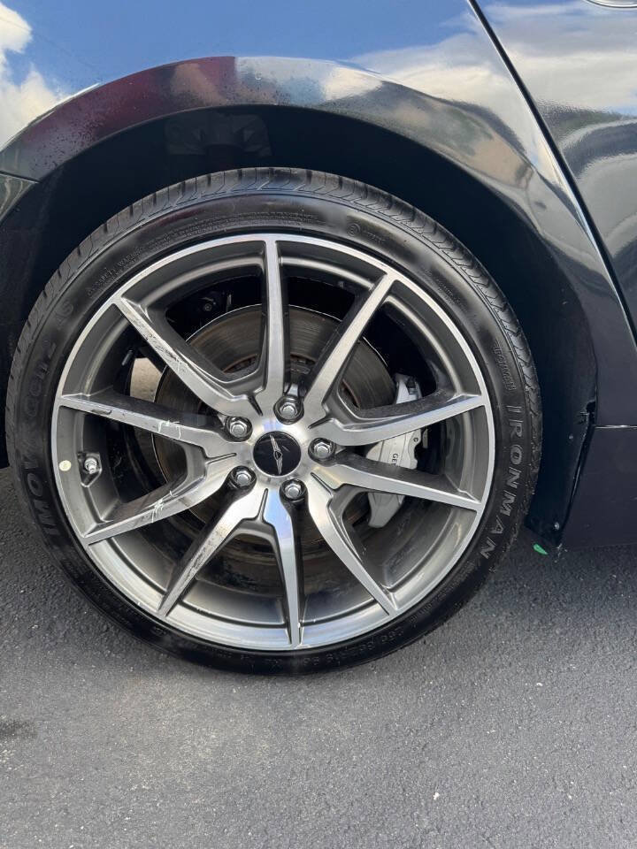 Used 2025 Genesis G70 2.5T image 35