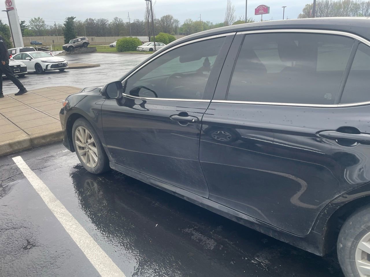 Used 2024 Toyota Camry LE image 3