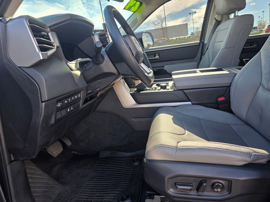 Used 2024 Toyota Tundra Limited image 24