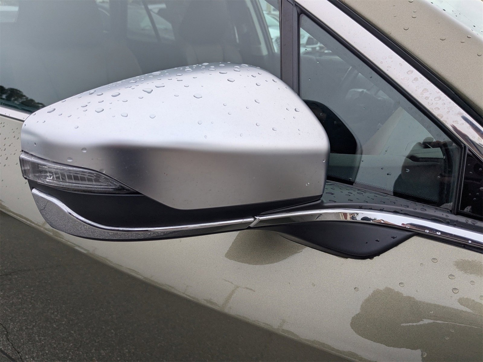 Used 2025 Subaru Outback Touring XT image 12