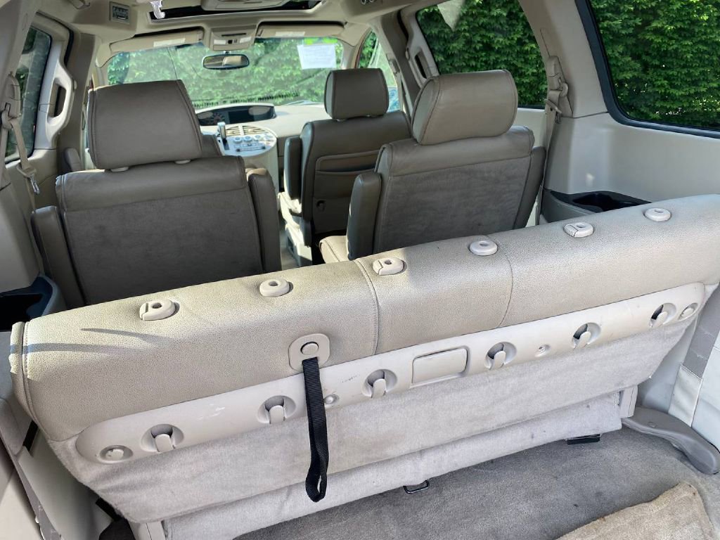 Used 2004 Nissan Quest SE w/ (SEA) Seat Pkg image 9