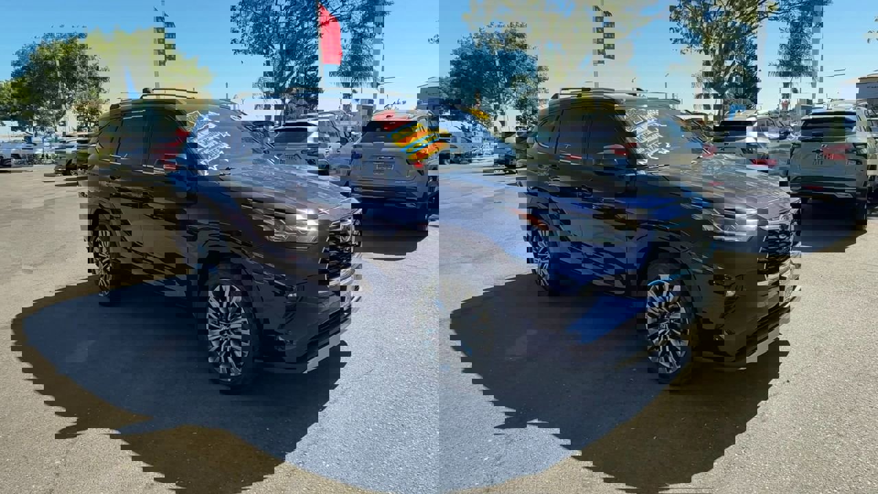 Used 2021 Toyota Highlander Platinum