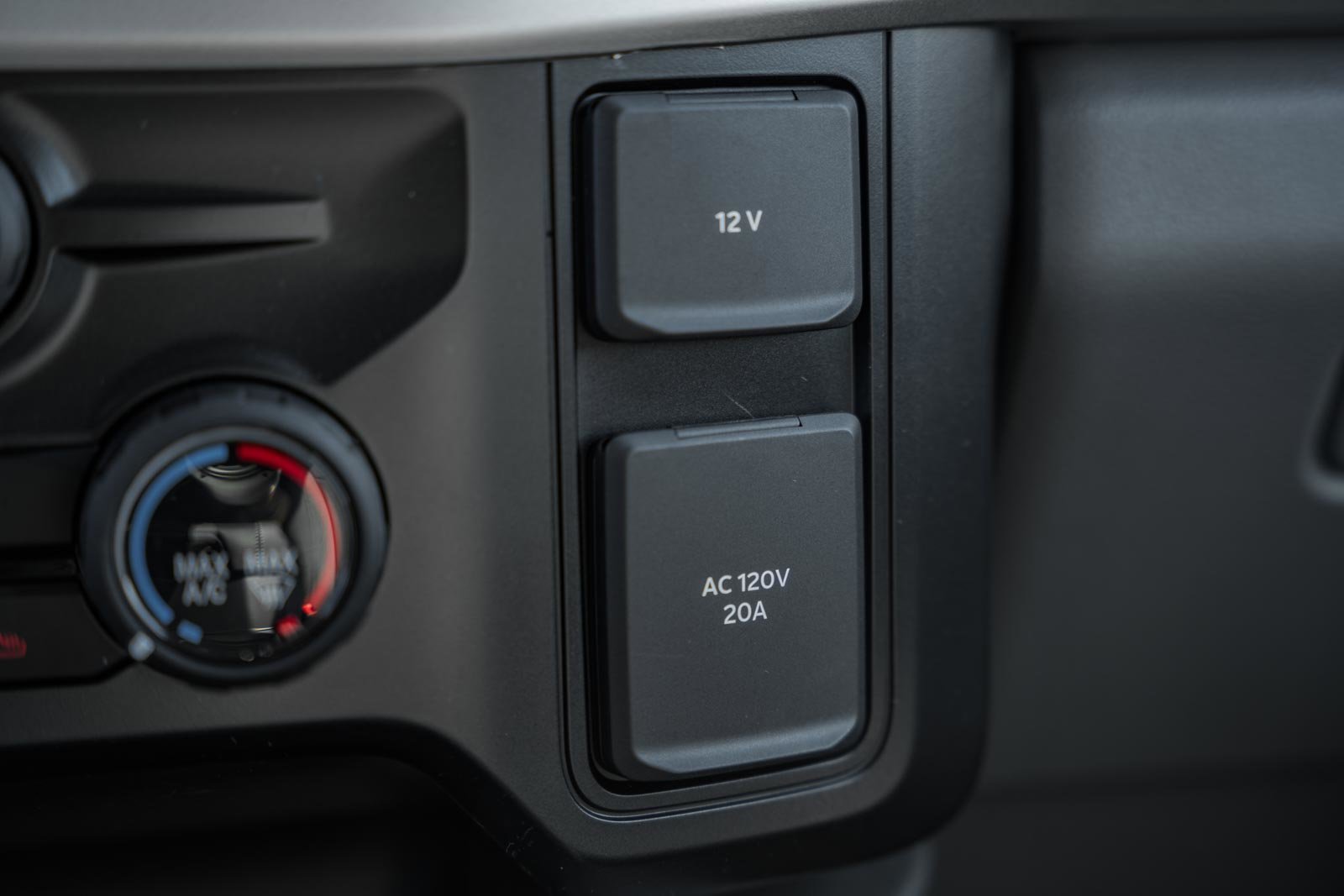 New 2026 Ford F250 XLT w/ XLT Premium Package image 28