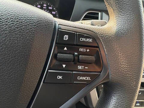 Used 2016 Hyundai Sonata SE FWD image 9