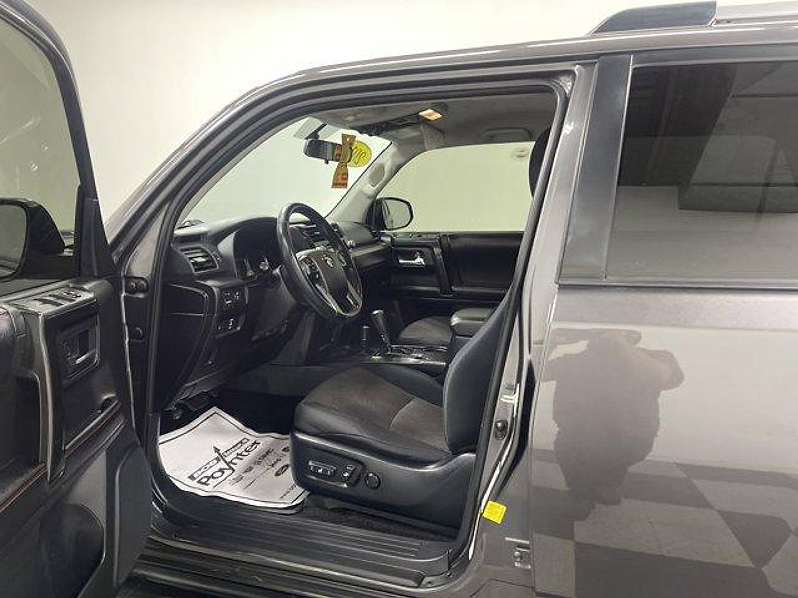Used 2016 Toyota 4Runner Trail AWD/4WD image 7