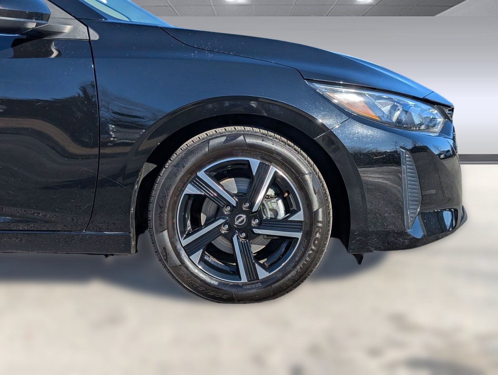 Used 2024 Nissan Sentra SV image 12