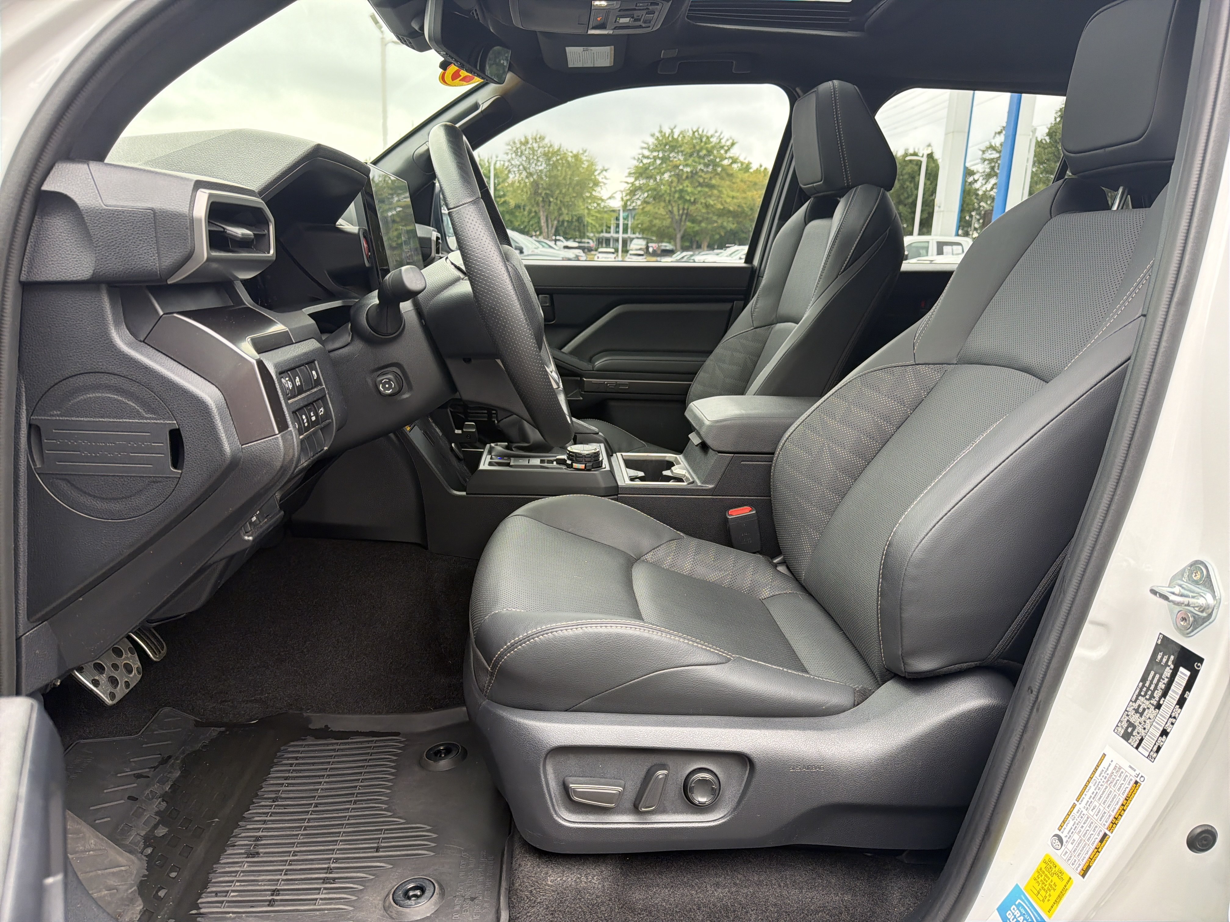 Used 2025 Toyota 4Runner TRD Sport Premium w/ Tow Technology Package AWD/4WD image 16