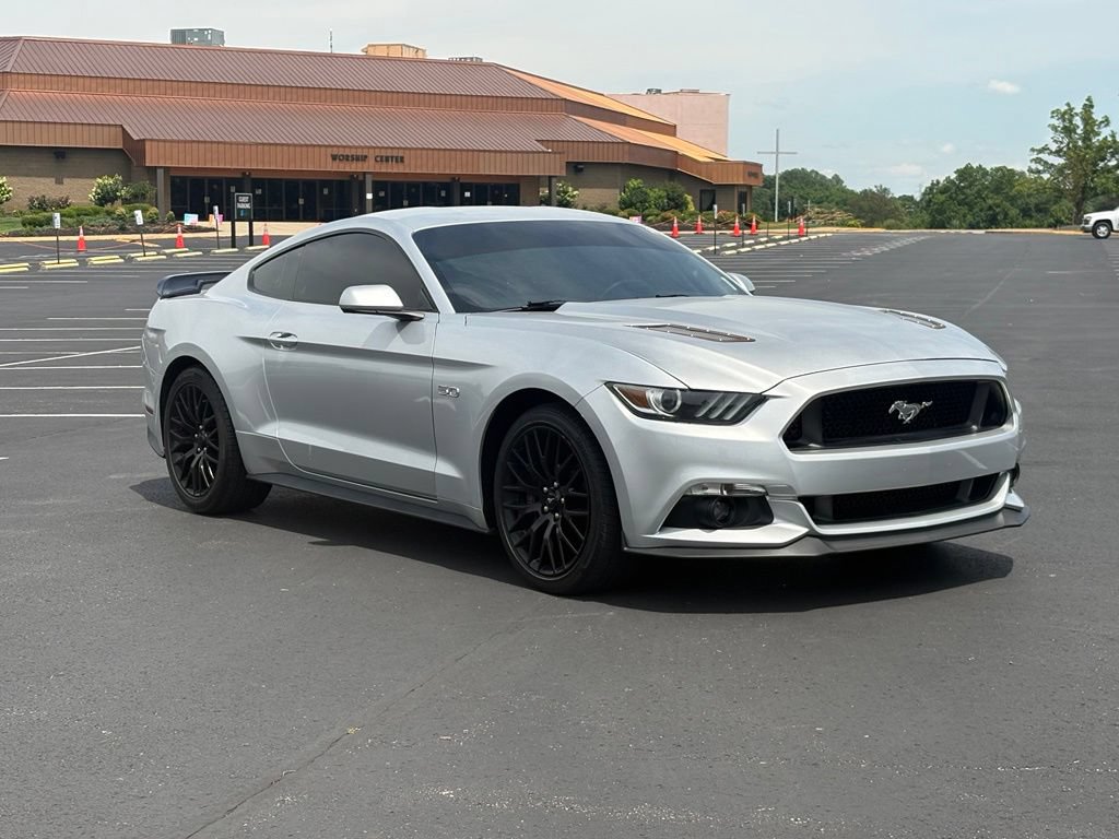 Used 2017 Ford Mustang GT w/ GT Performance Package RWD image 2