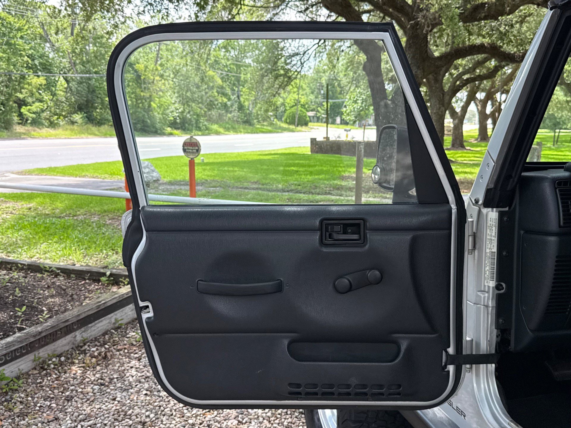 Used 2006 Jeep Wrangler Sport w/ Security Group AWD/4WD image 21