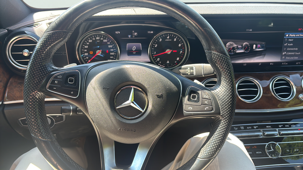 Used 2017 Mercedes-Benz E 300 4MATIC image 11