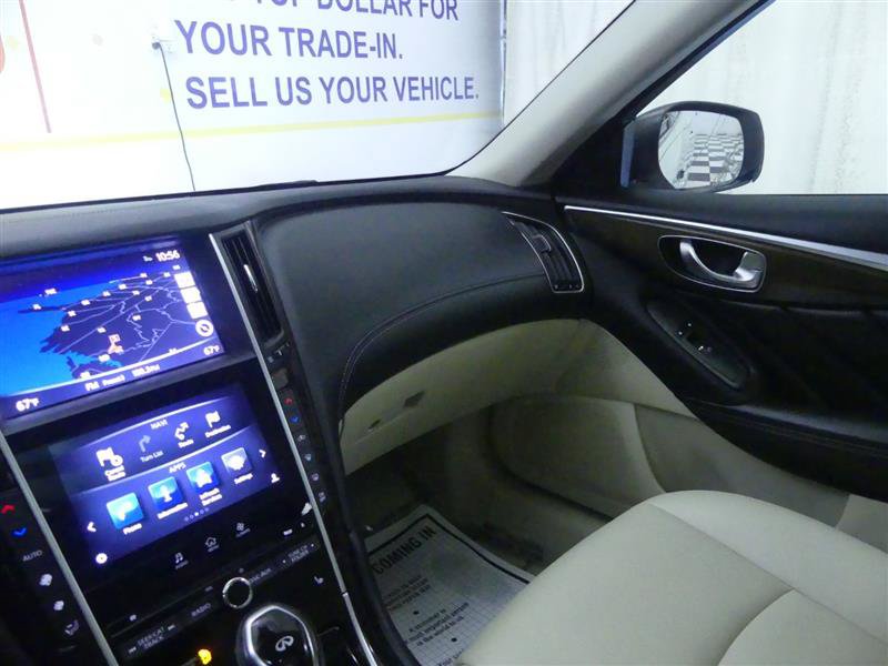 Used 2018 INFINITI Q50 Luxe w/ Essential Package (3.0T Luxe) AWD/4WD image 15