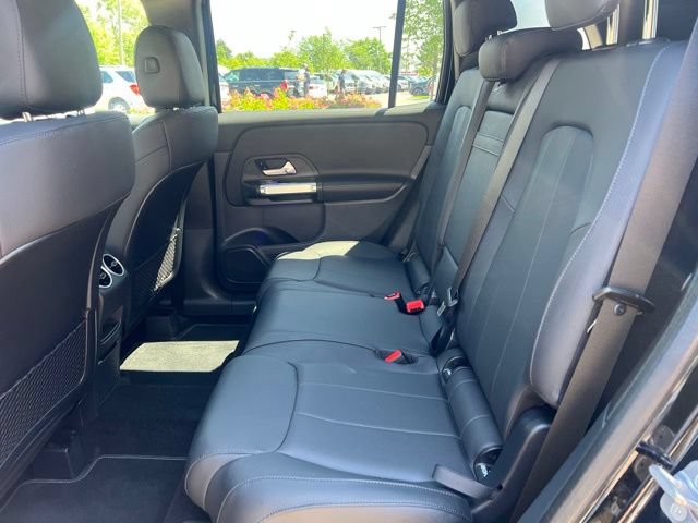Used 2025 Mercedes-Benz GLB 250 4MATIC image 19