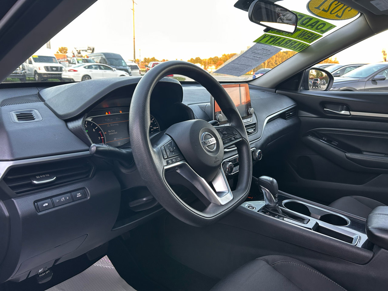 Used 2021 Nissan Altima 2.5 SV image 17