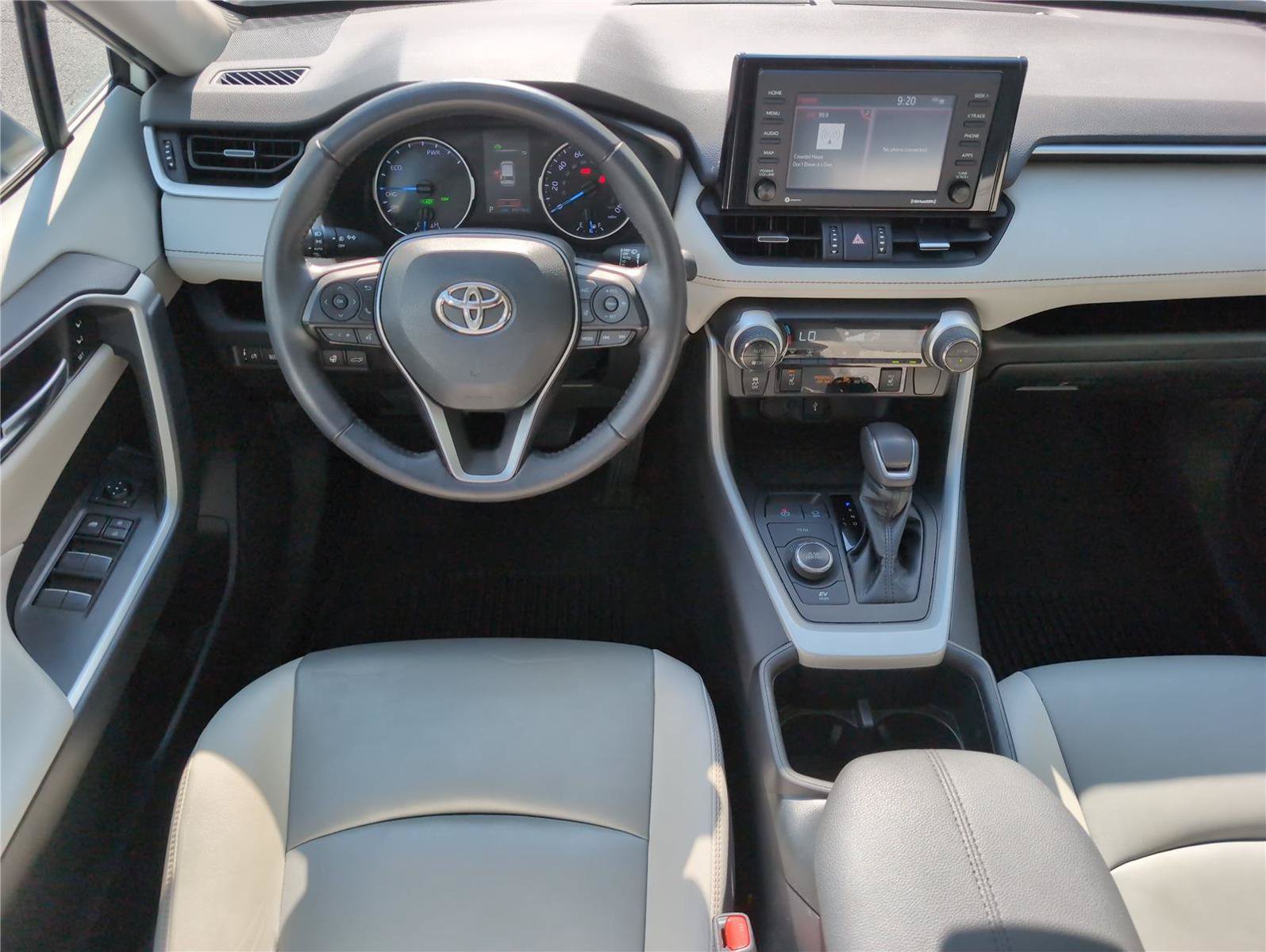 Used 2022 Toyota RAV4 XLE Premium AWD/4WD image 33