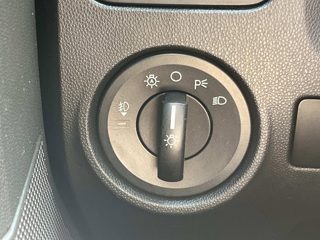 Used 2009 Ford Escape XLT FWD image 24