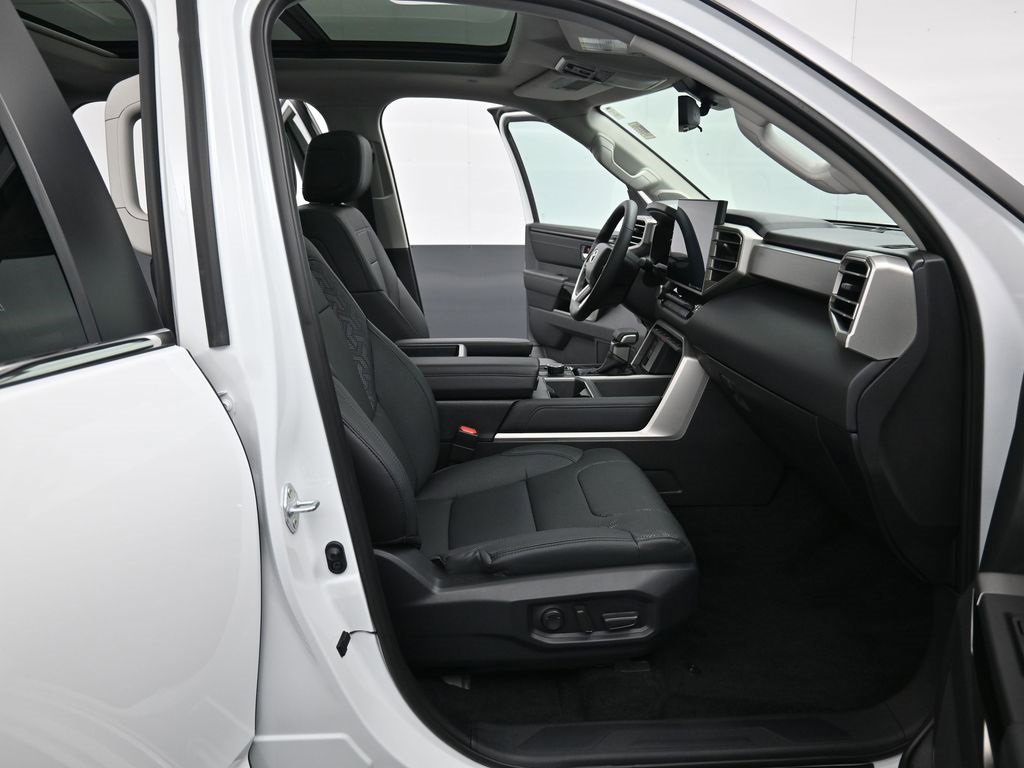 Used 2024 Toyota Tundra Limited image 32