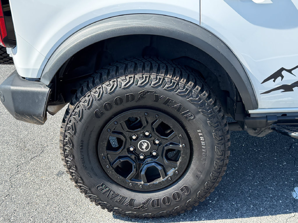 Used 2023 Ford Bronco Wildtrak AWD/4WD image 11