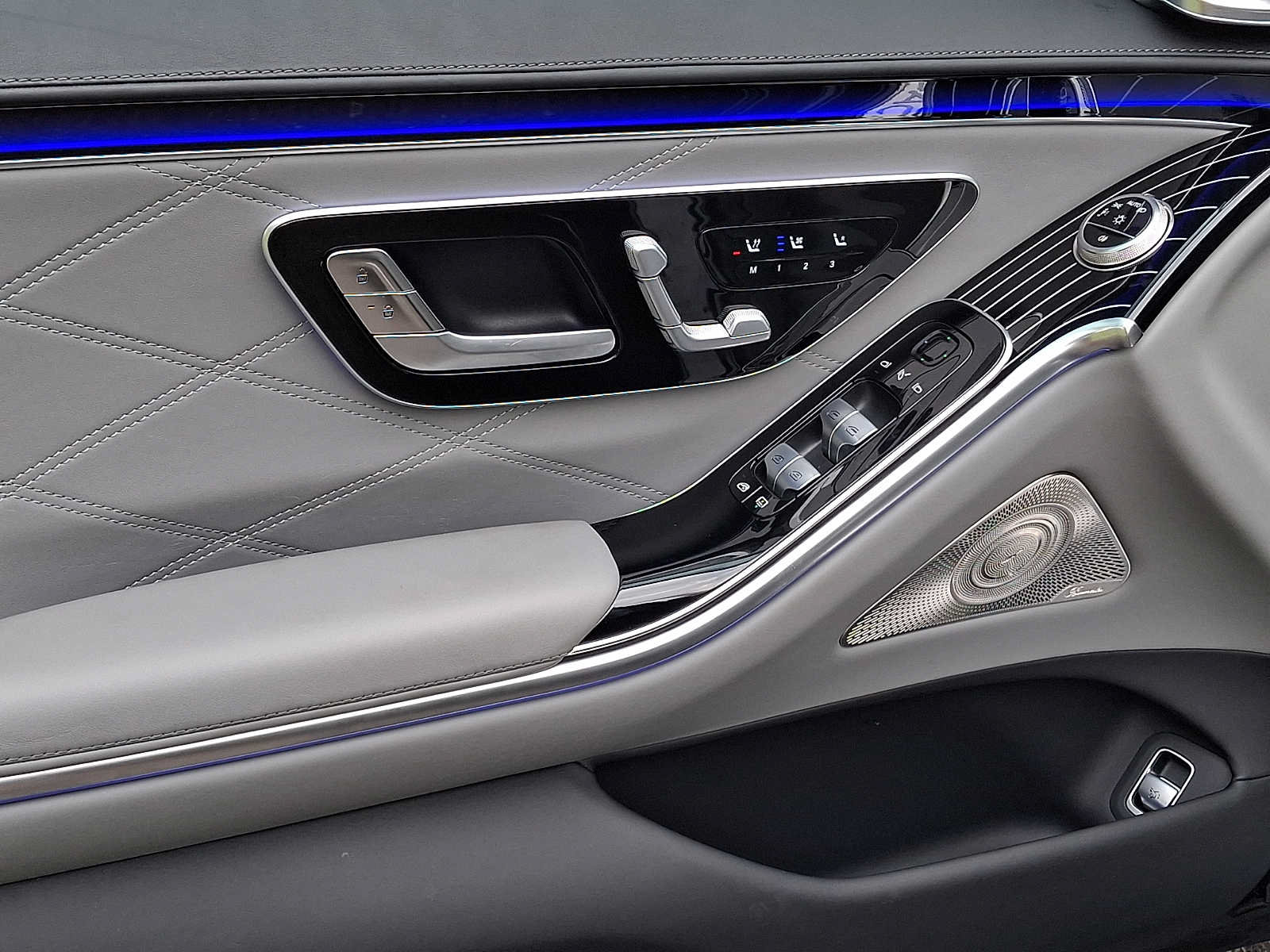 Certified 2025 Mercedes-Benz Maybach S 580 4MATIC image 15
