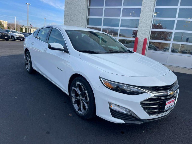 Used 2023 Chevrolet Malibu LT image 2