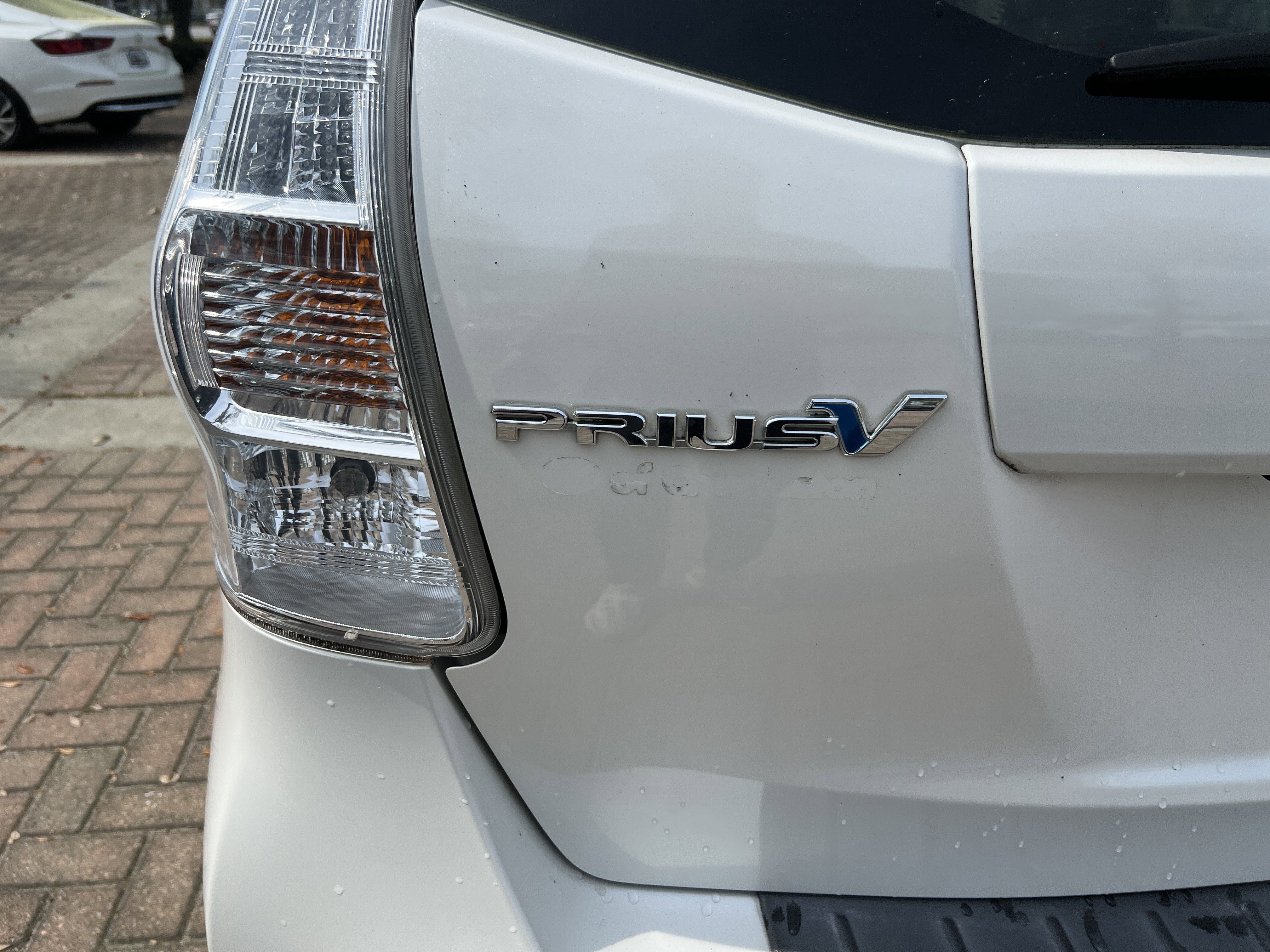 Used 2012 Toyota Prius V Three image 39