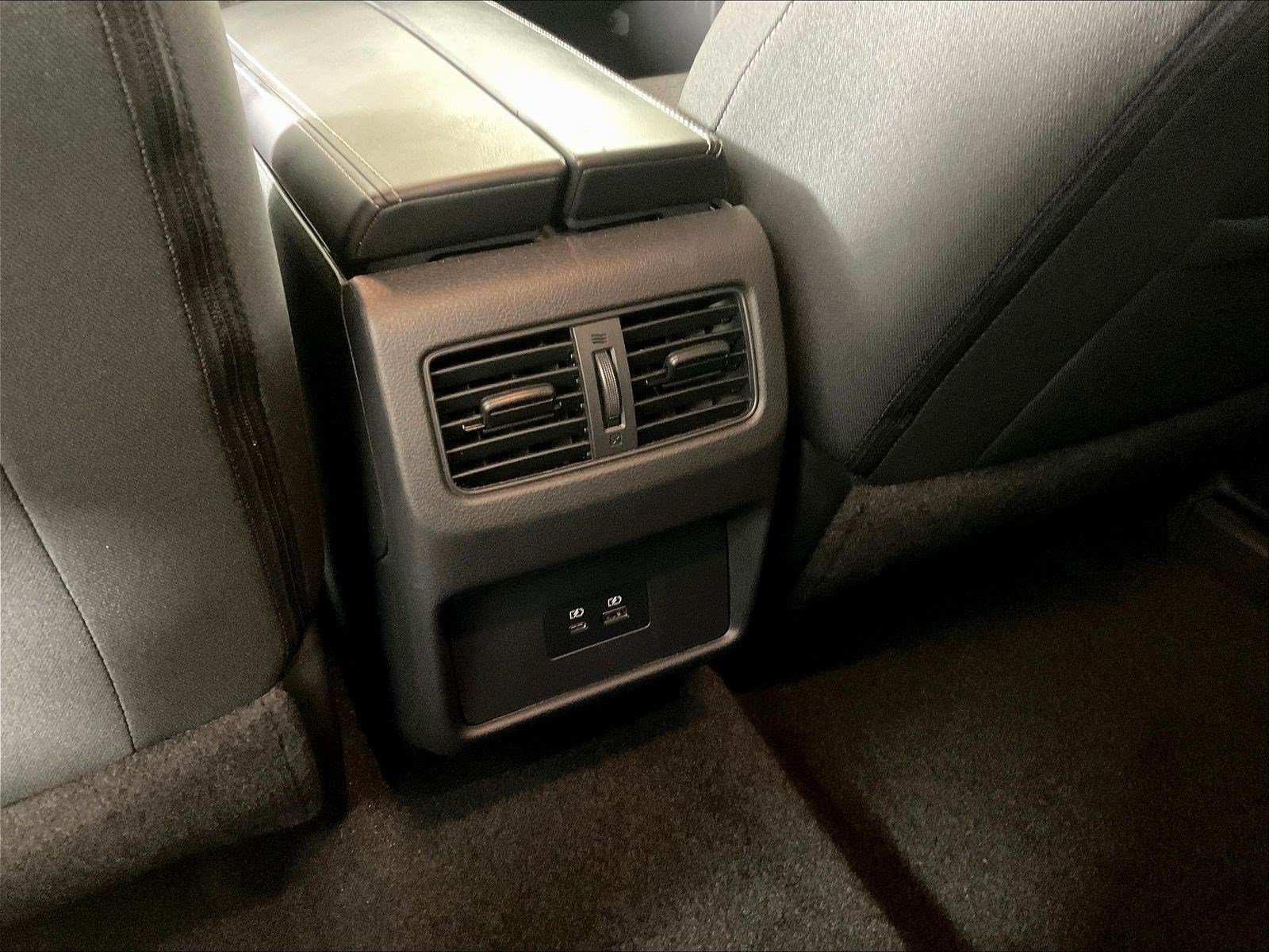 Used 2023 Nissan Rogue SV AWD/4WD image 10