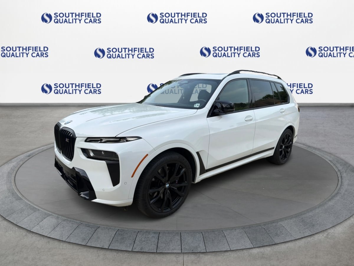 Used 2024 BMW X7 M60i w/ Executive Package AWD/4WD image 2