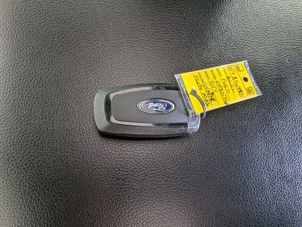 Used 2020 Ford Expedition XLT image 32