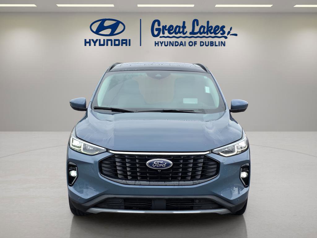 Used 2023 Ford Escape Platinum w/ Premium Technology Package FWD image 8