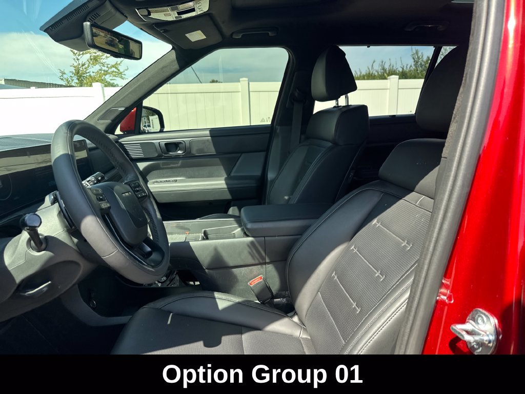 Used 2024 Hyundai Santa Fe Calligraphy FWD image 11