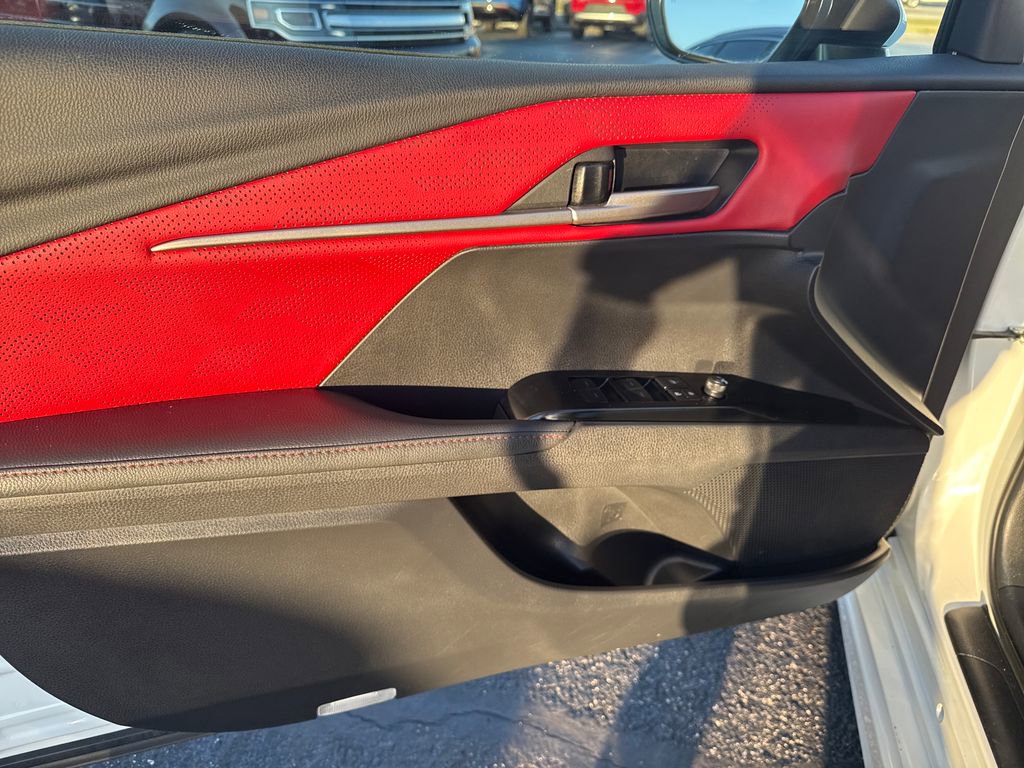 Used 2025 Toyota Camry XSE image 12