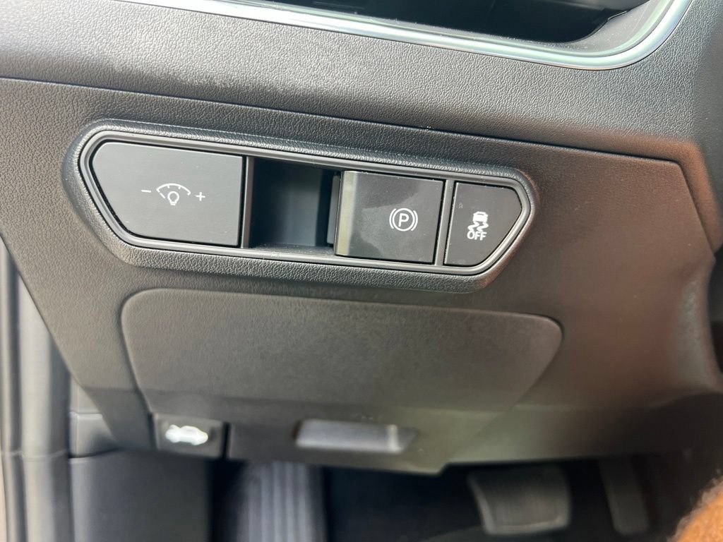 Used 2025 Kia K4 GT-Line w/ GT-Line Premium Package FWD image 29