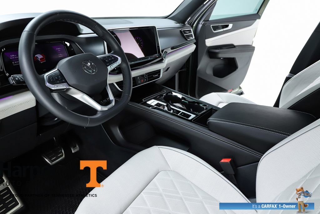 Used 2025 Volkswagen Atlas Cross Sport SEL Premium R-Line image 19