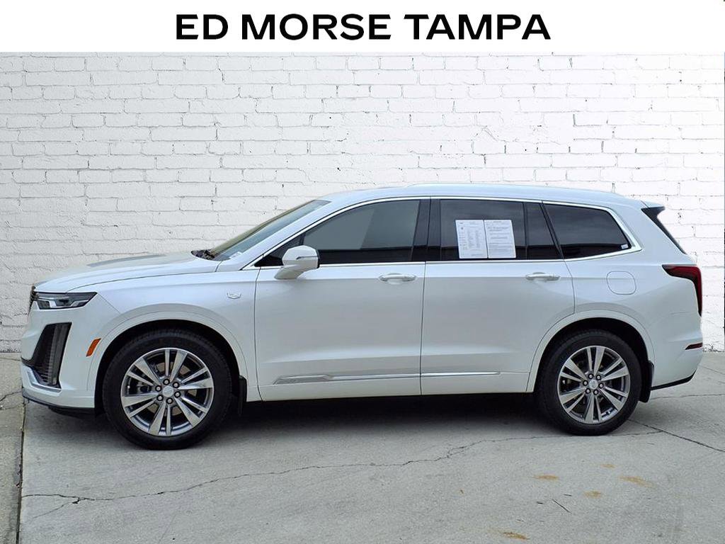 Certified 2022 Cadillac XT6 Premium Luxury image 2