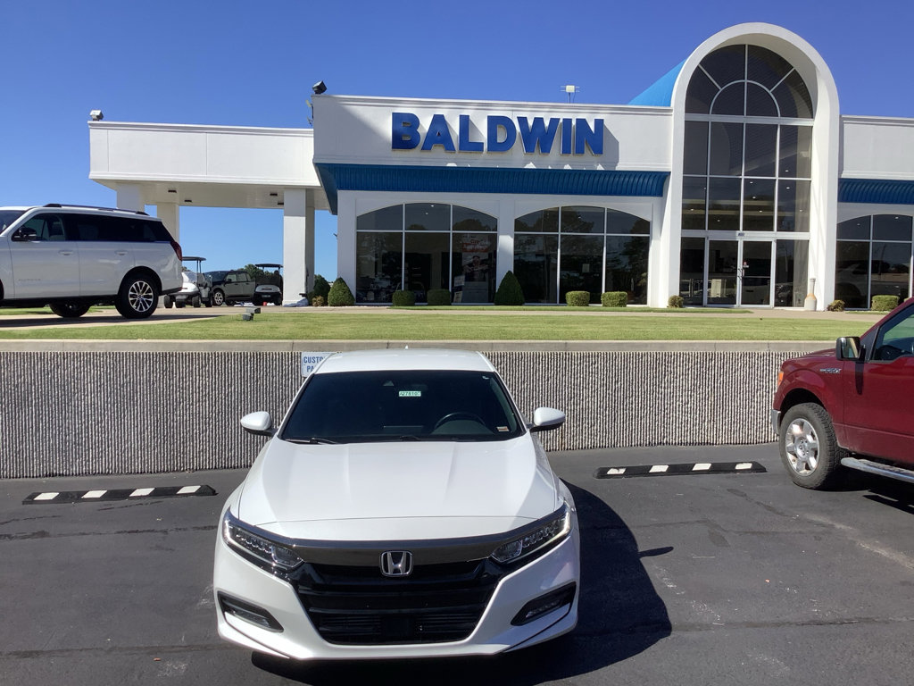 Used 2020 Honda Accord Sport image 2