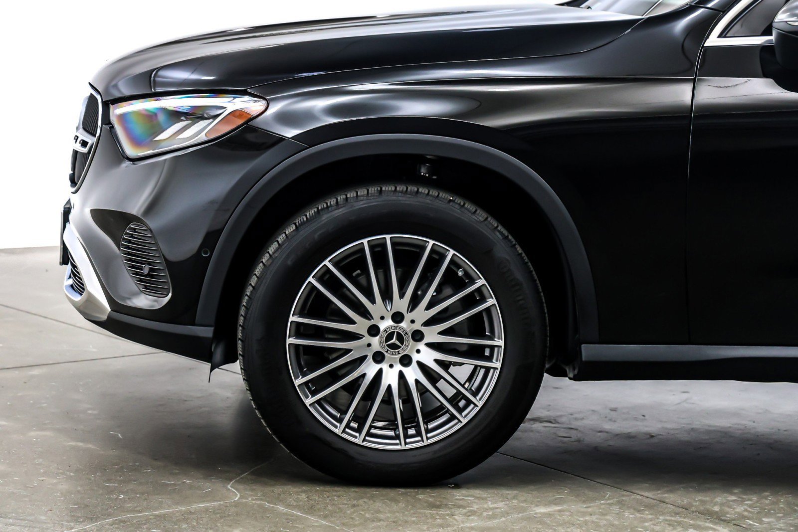 Used 2024 Mercedes-Benz GLC 300 image 11