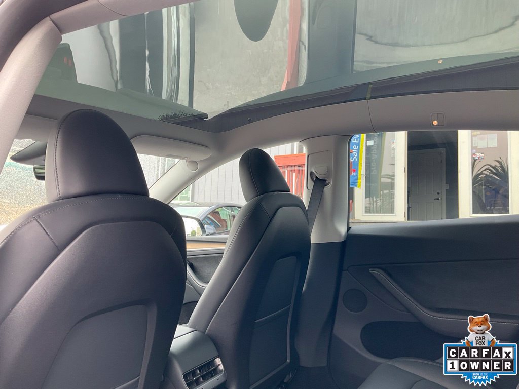 Used 2023 Tesla Model Y Long Range AWD/4WD image 39