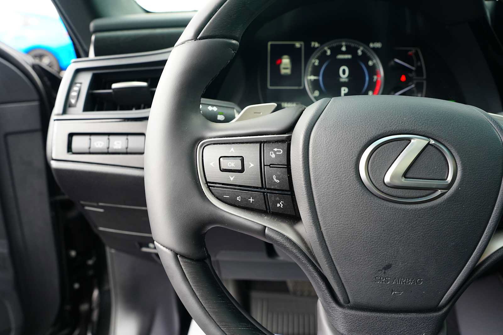 Used 2024 Lexus ES 350 Ultra Luxury w/ Accessory Package (Z2) FWD image 18