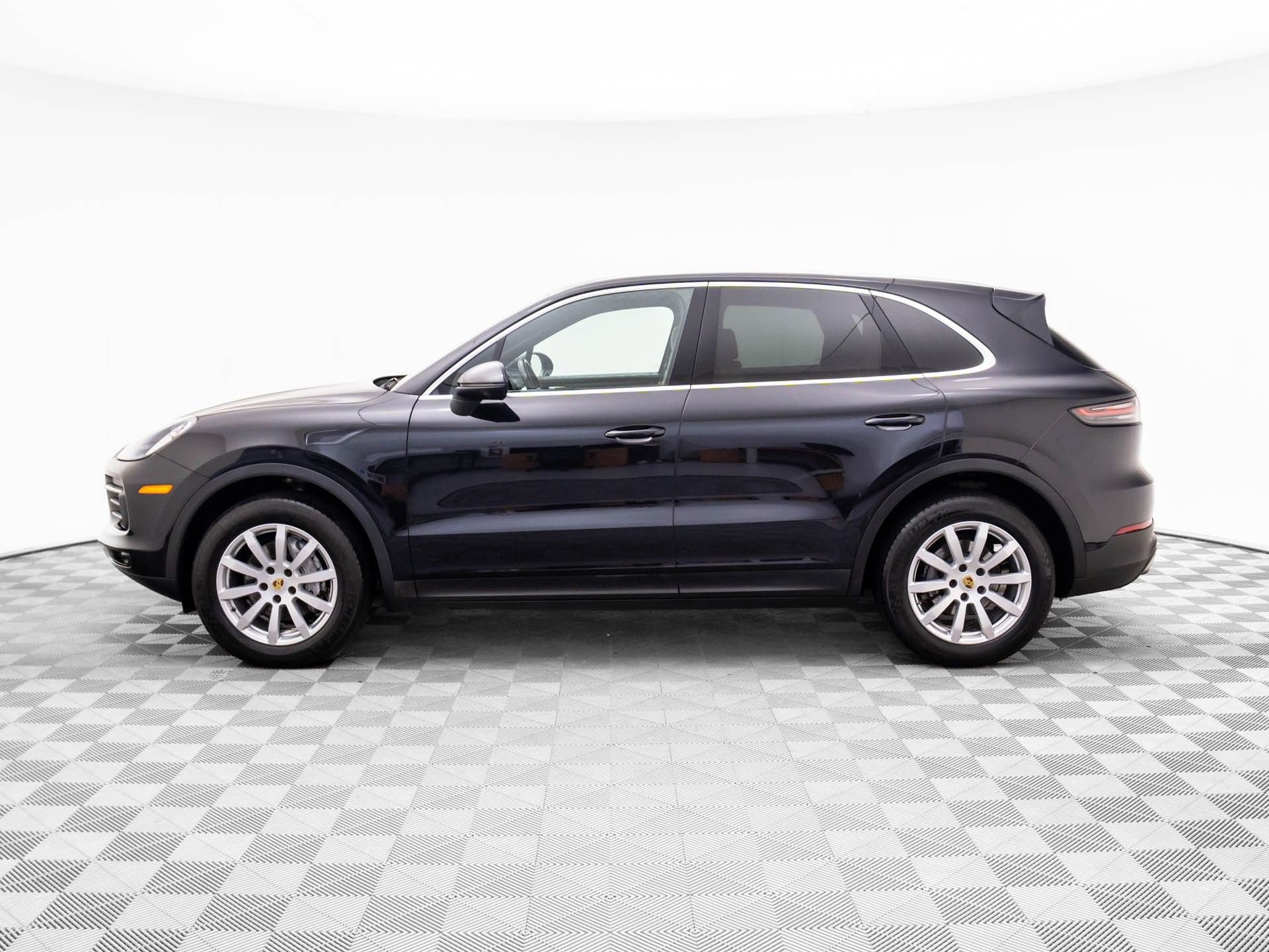 Certified 2020 Porsche Cayenne image 2