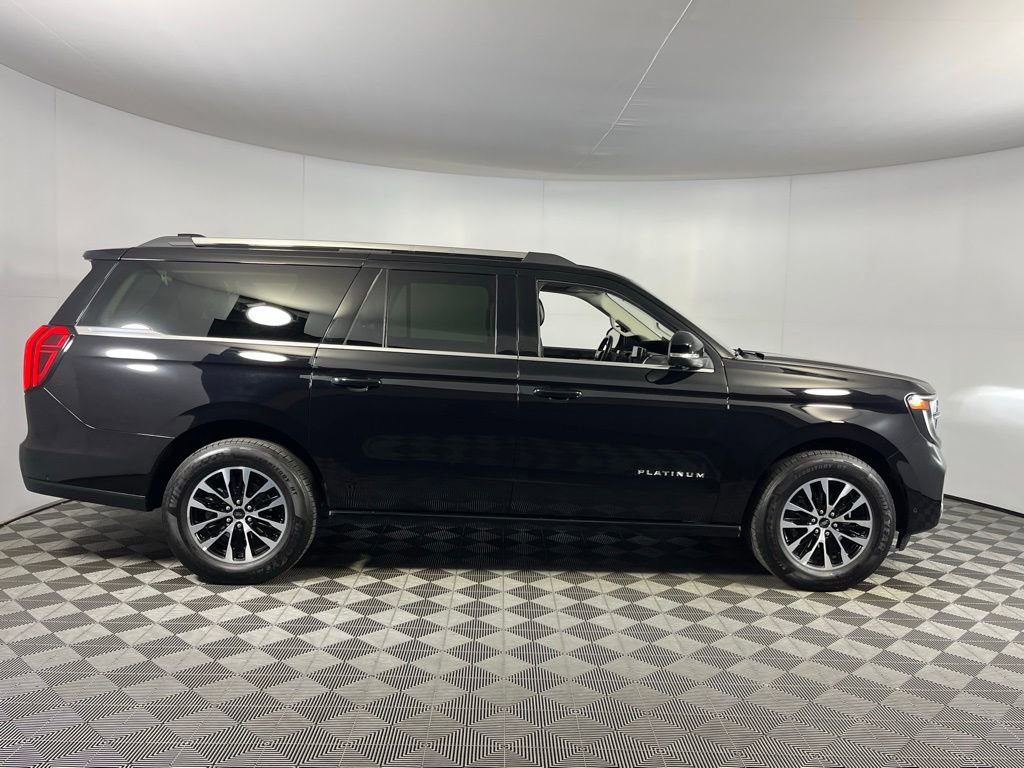 Used 2025 Ford Expedition Max Platinum image 3