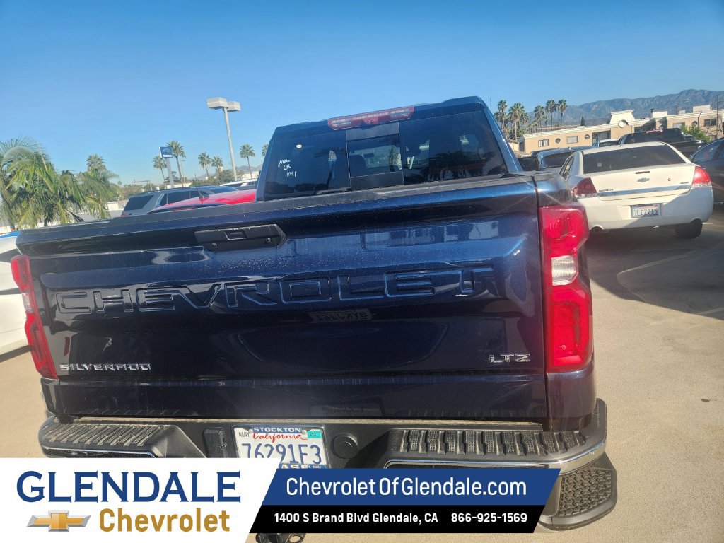 Used 2021 Chevrolet Silverado 1500 LTZ w/ Technology Package AWD/4WD image 6