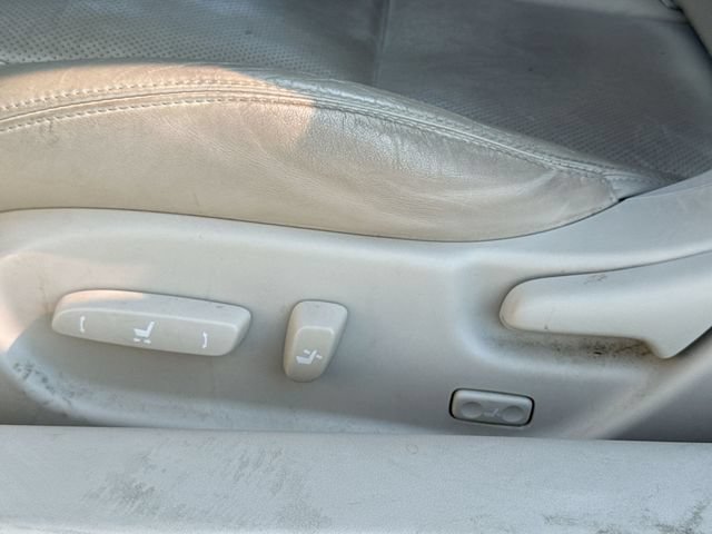 Used 2010 Lexus IS 350C RWD image 12