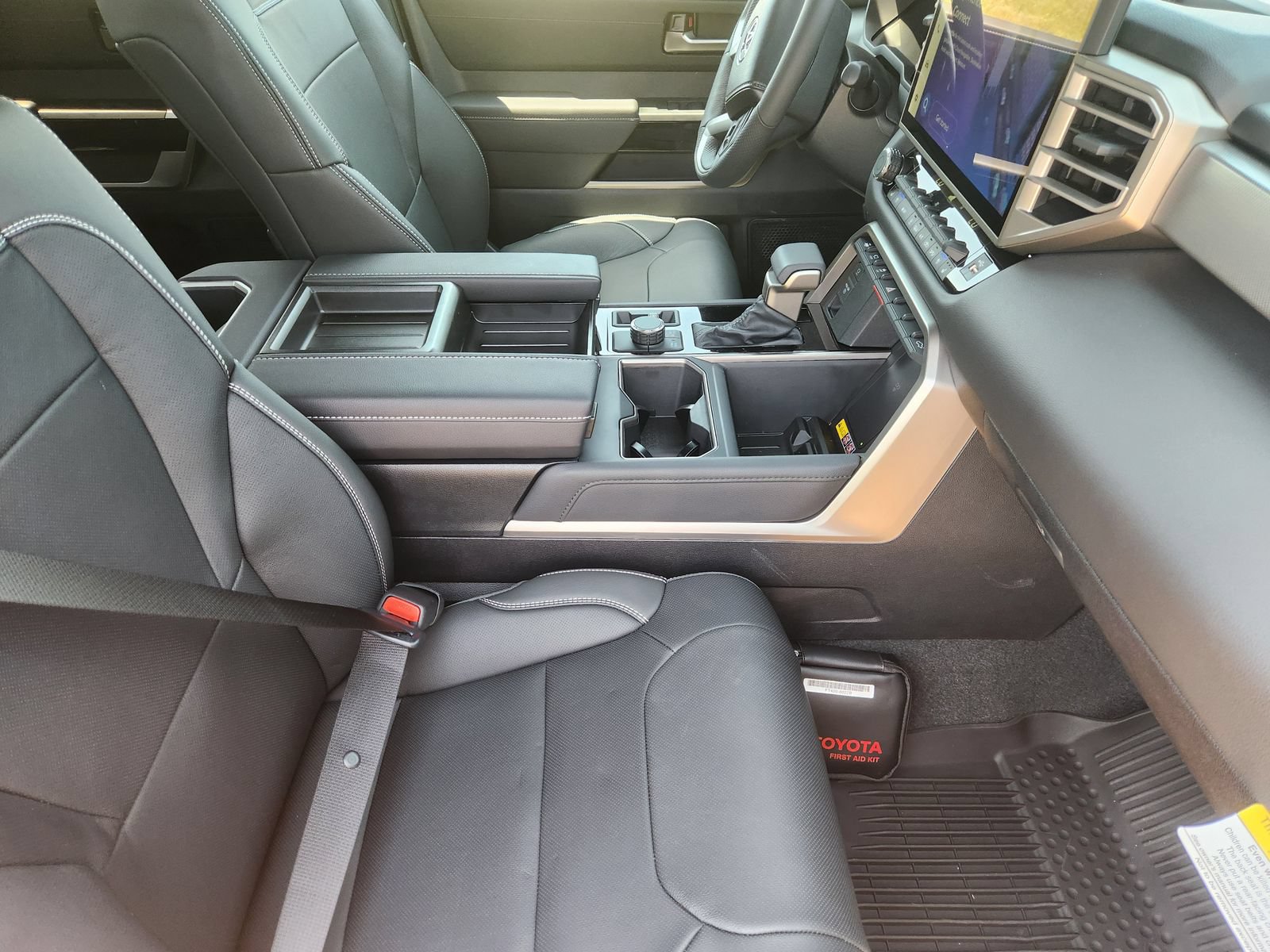 New 2026 Toyota Tundra Limited AWD/4WD image 13