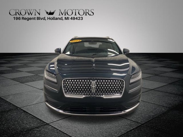 Used 2022 Lincoln Nautilus Reserve w/ Equipment Group 201A AWD/4WD image 2